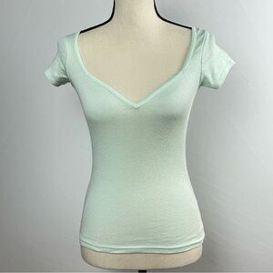 MICHAEL STARS V-neck mint green top - OS